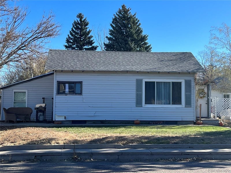 160 Pomeroy St, Burlington, CO 80807