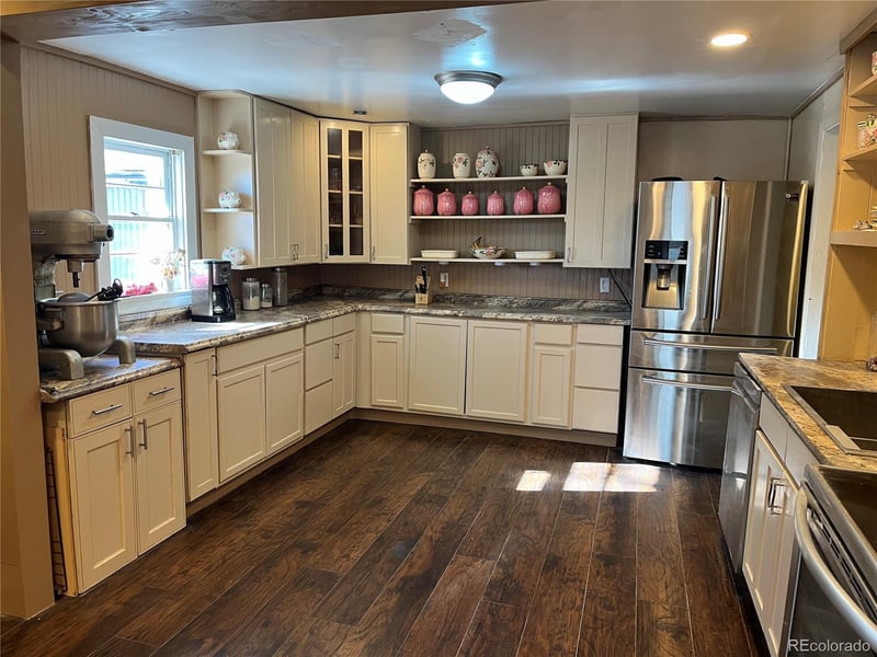 160 Pomeroy St, Burlington, CO 80807