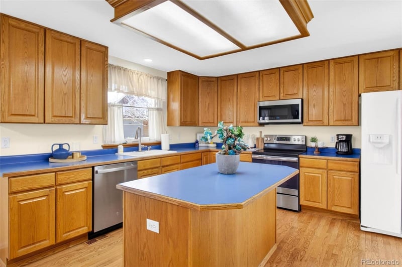 105 Wolf Creek Trl, Broomfield, CO 80020