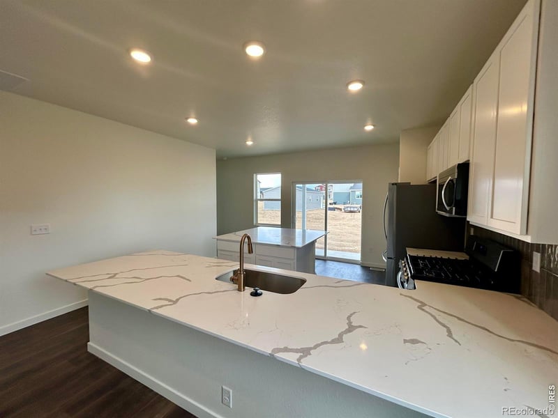 230 Buckboard Dr, Hudson, CO 80642