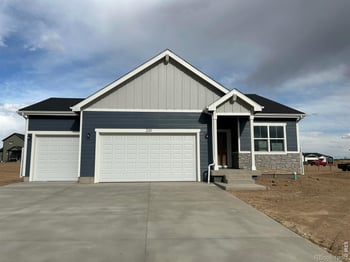 230 Buckboard Dr, Hudson, CO 80642