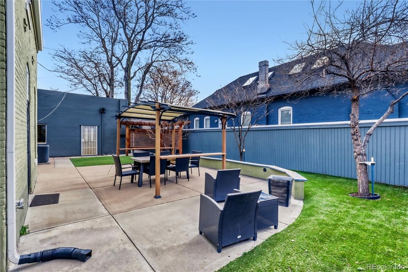 1960 Clarkson St, Denver, CO 80218