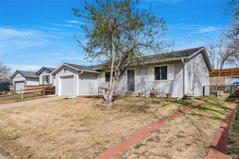 8787 Dover Cir, Arvada, CO 80005