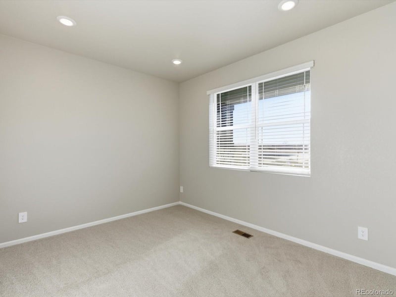 8906 Rifle St, Commerce City, CO 80022