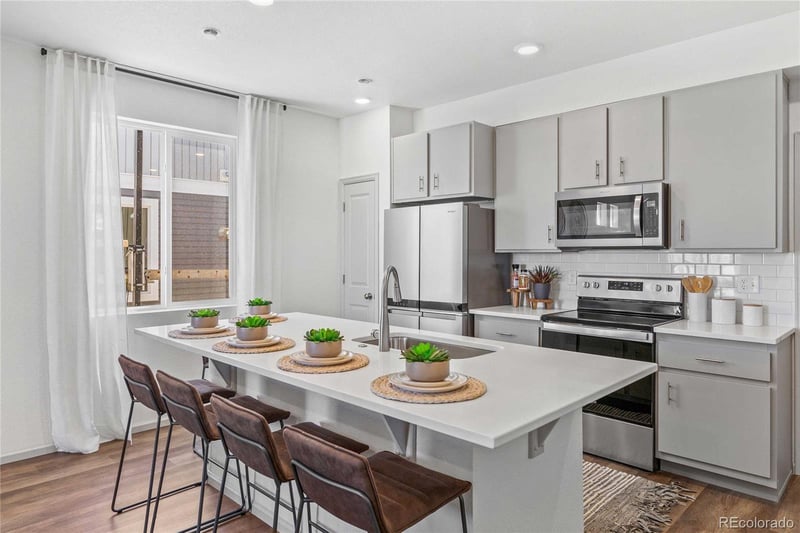 4618 Sicily St, Aurora, CO 80019