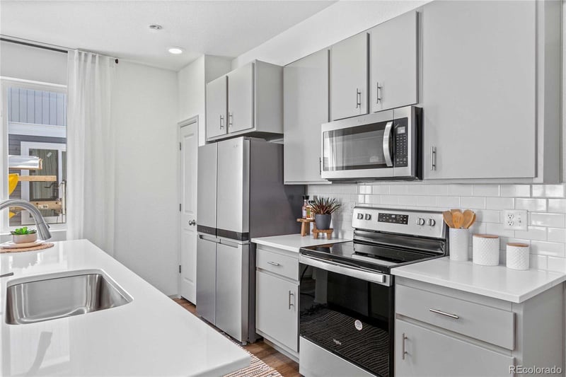 4618 Sicily St, Aurora, CO 80019