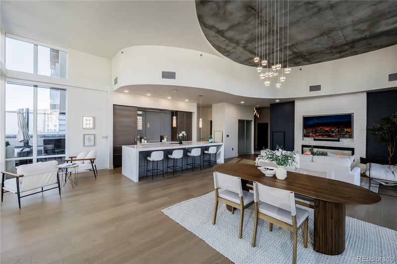 891 14th St #909, Denver, CO 80202