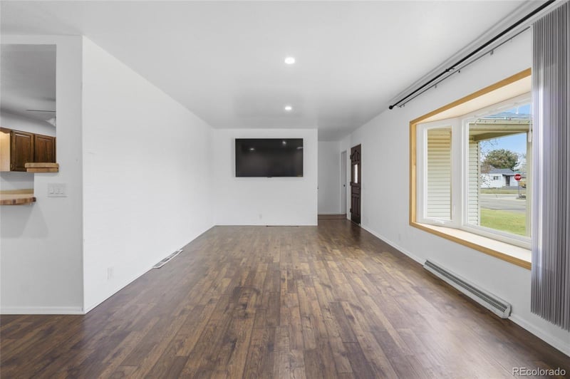 308 5th St, Dacono, CO 80514