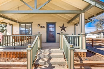 205 S 10th Ave, Brighton, CO 80601