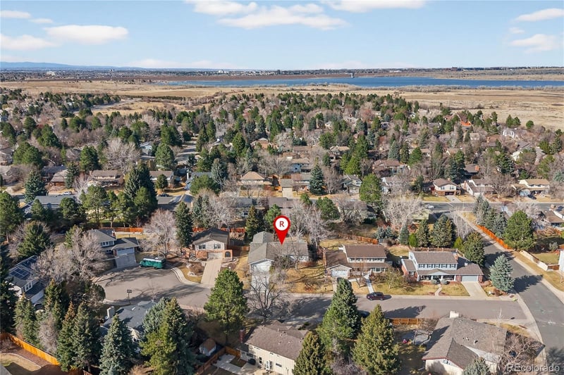 10877 E Berry Pl, Englewood, CO 80111