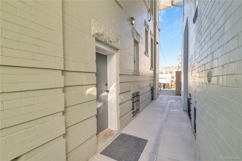 1361 N Ogden St, Denver, CO 80218