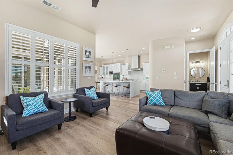 10197 Belvedere Ln, Lone Tree, CO 80124