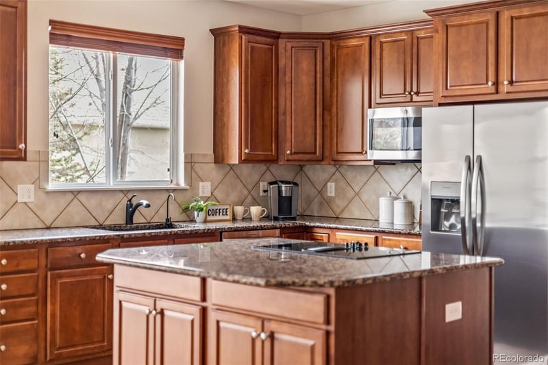 13774 Sagar Dr, Broomfield, CO 80023