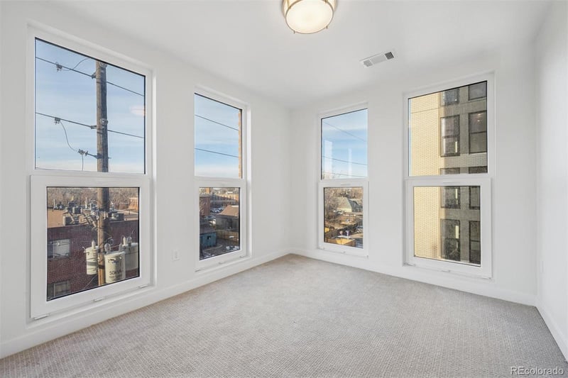 639 29th St #400, Denver, CO 80205