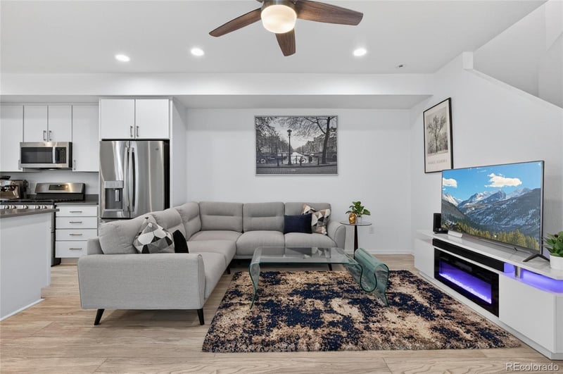 12314 Hayloft Ln, Thornton, CO 80241