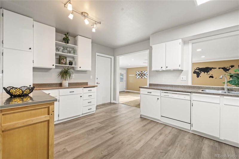 3650 Oak St, Denver, CO 80235