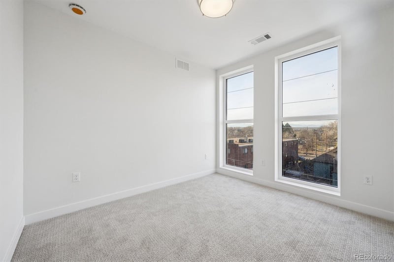 639 29th St #209, Denver, CO 80205