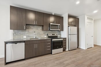 639 29th St #209, Denver, CO 80205