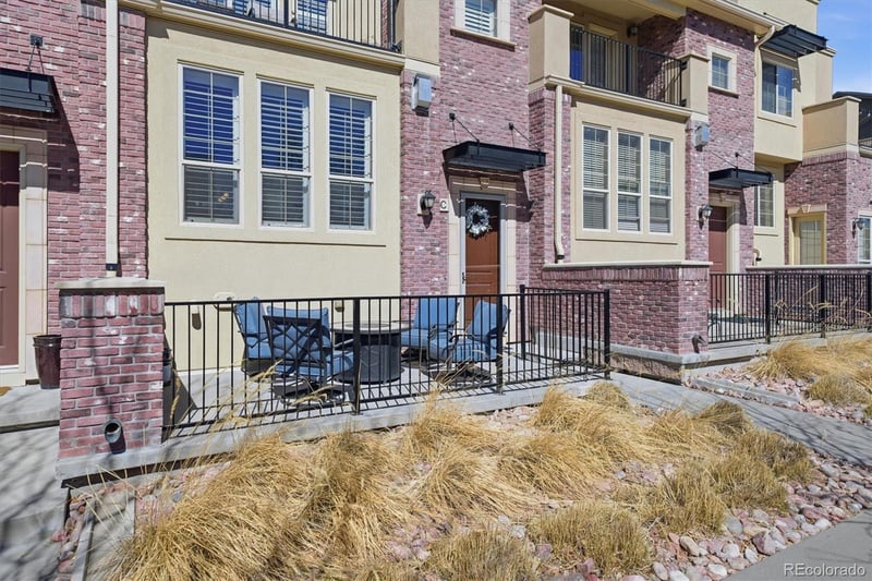 950 Elmhurst Dr #C, Highlands Ranch, CO 80129