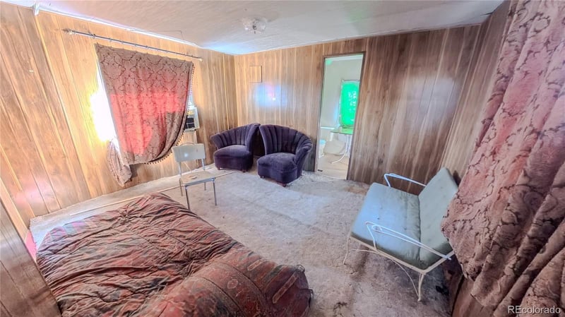 60 Royal M H Pk, Byers, CO 80103