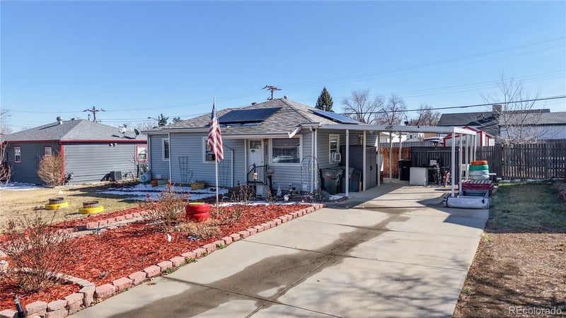 1960 Rowena St, Thornton, CO 80229