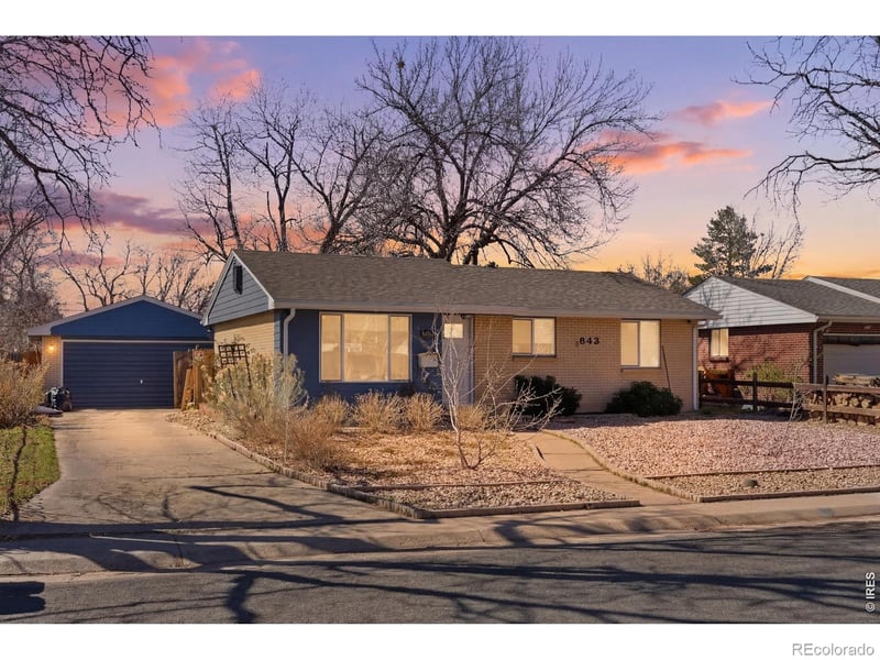 943 Jamaica St, Aurora, CO 80012