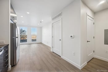 639 29th St #301, Denver, CO 80205