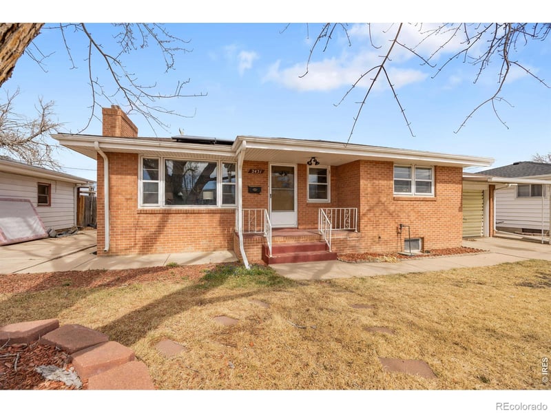 2431 6th St, Greeley, CO 80634