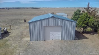 56100 33rd Ct, Strasburg, CO 80136