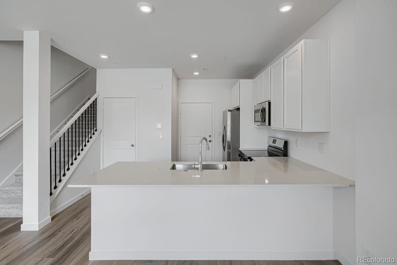 7643 Mobile Way, Centennial, CO 80016