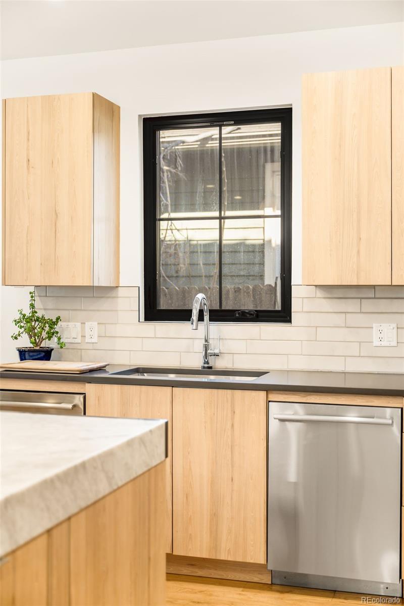 1675 Steele St, Denver, CO 80210