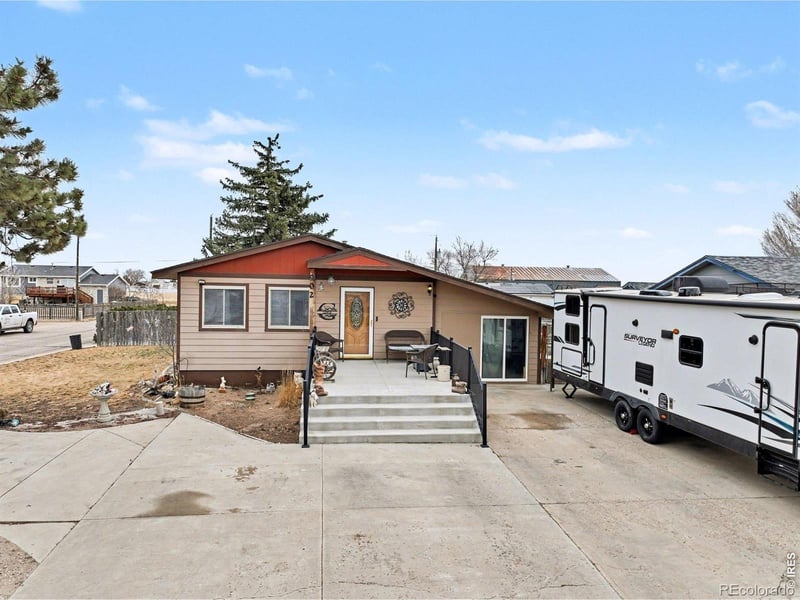 902 4th St, Pierce, CO 80650