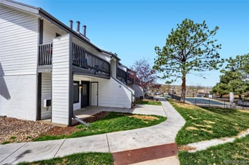 532 Oakwood Dr #B101, Castle Rock, CO 80104