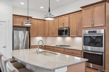 11399 25th Dr, Aurora, CO 80010