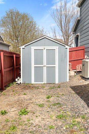 22298 Lake Ave, Centennial, CO 80015