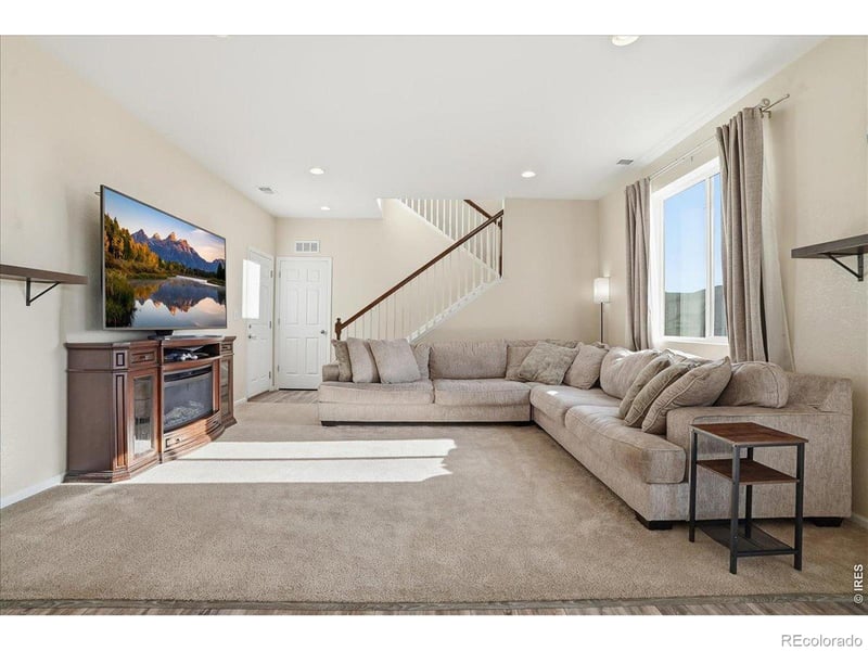 1617 Northcroft Dr, Windsor, CO 80550