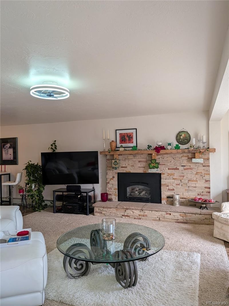 15050 Sun Hills Dr, Colorado Springs, CO 80921