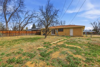 3101 Victor St, Aurora, CO 80011