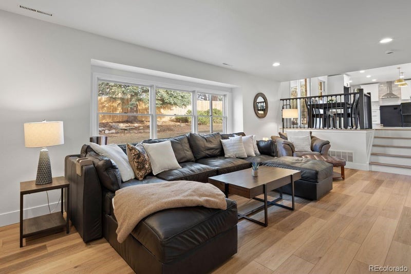 5984 Florence Ct, Englewood, CO 80111