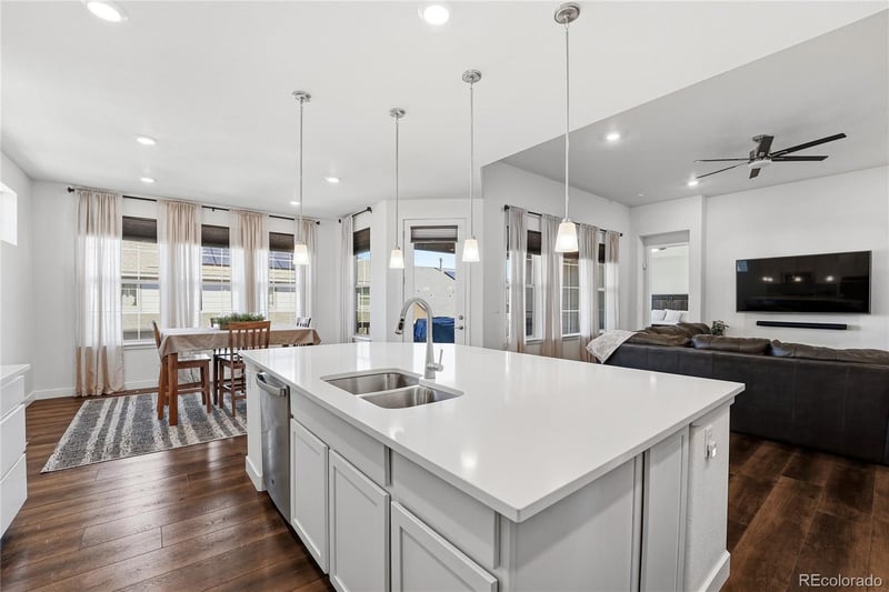 7939 Laramie River Ln, Littleton, CO 80125