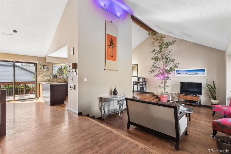 7293 Crescent Dr, Littleton, CO 80120