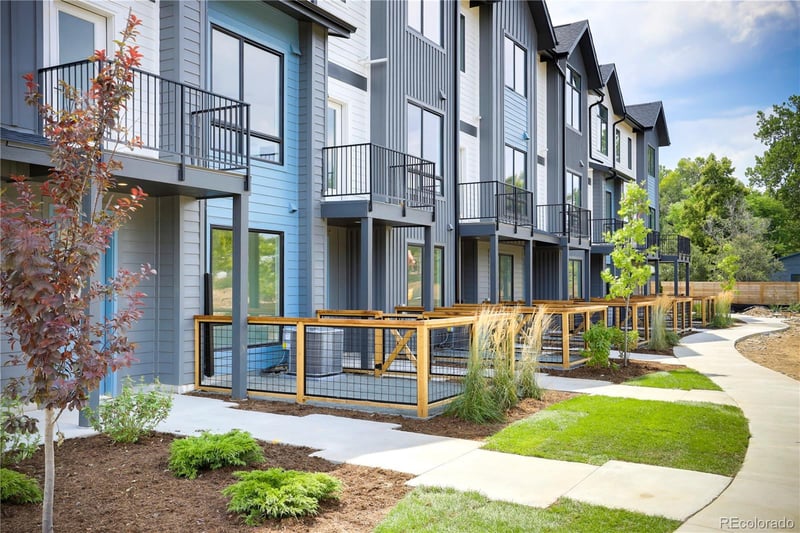 5055 Cody St #E, Arvada, CO 80002