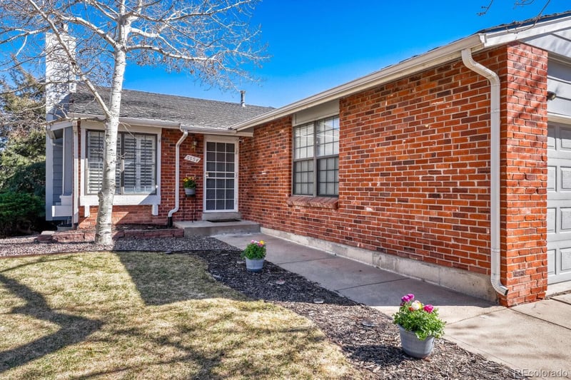 5554 Lansing Ct, Englewood, CO 80111