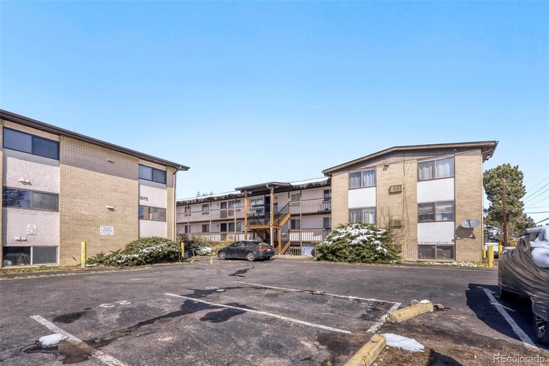 875 Quebec St #4, Denver, CO 80247