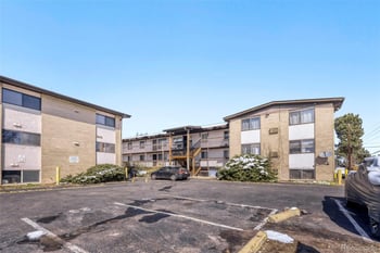 875 S Quebec St #4, Denver, CO 80247