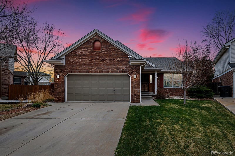 2504 125th Pl, Thornton, CO 80241
