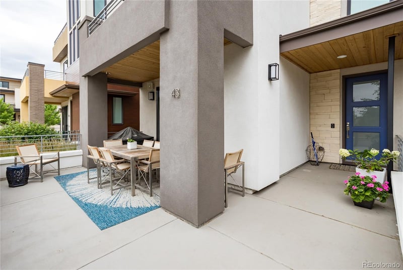 43 Oneida Ct, Denver, CO 80230