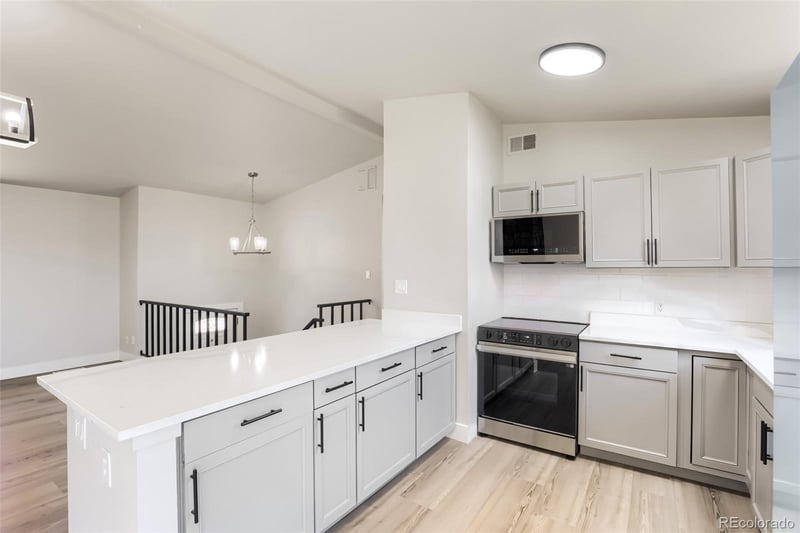 3800 Quintero Cir, Aurora, CO 80013