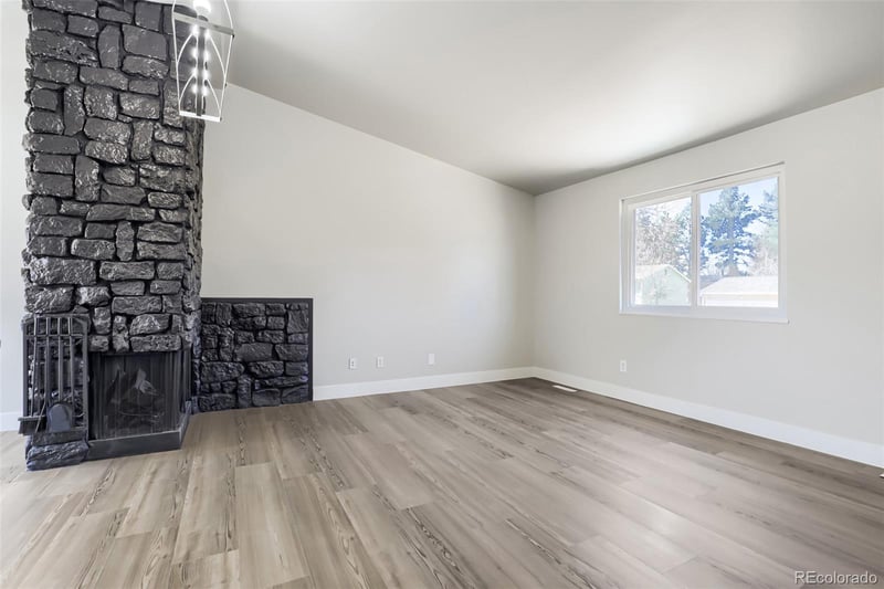 3800 Quintero Cir, Aurora, CO 80013