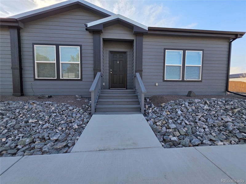 341 Lilac Cir, Lochbuie, CO 80603